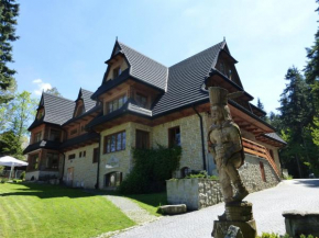 Гостиница Hotel Dwór Karolówka, Закопане